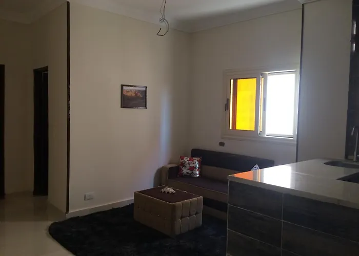 Lady Queen Apartment