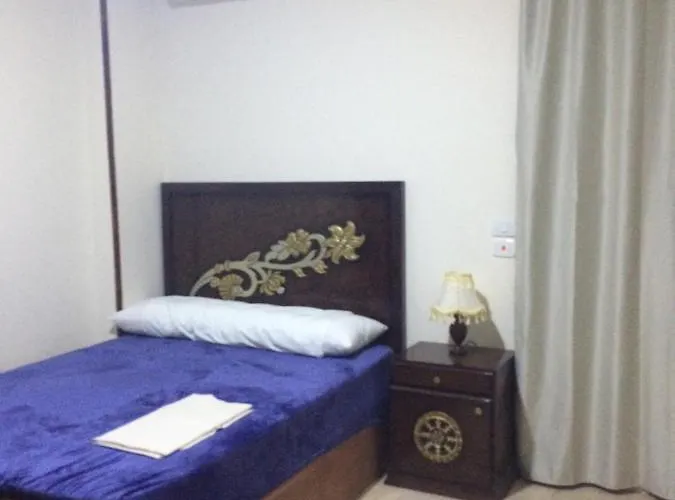 Lady Queen Apartment