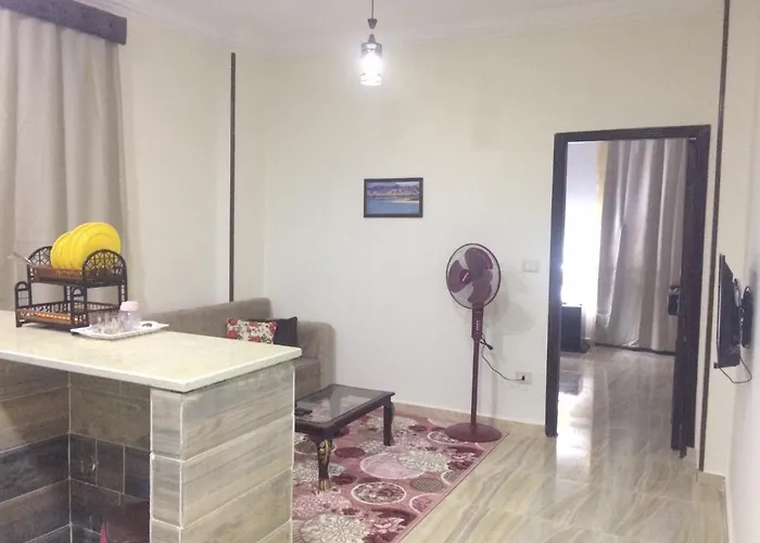 Lady Queen Apartment *