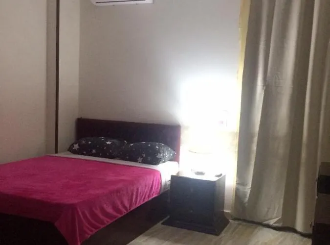 Lady Queen Apartment